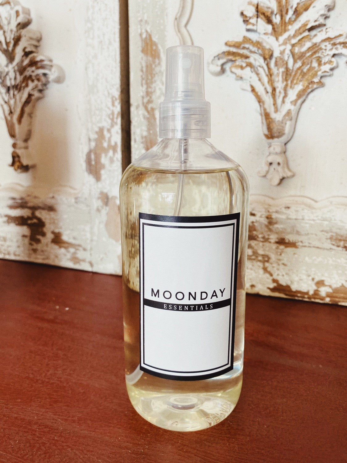 Moonday essential home perfume