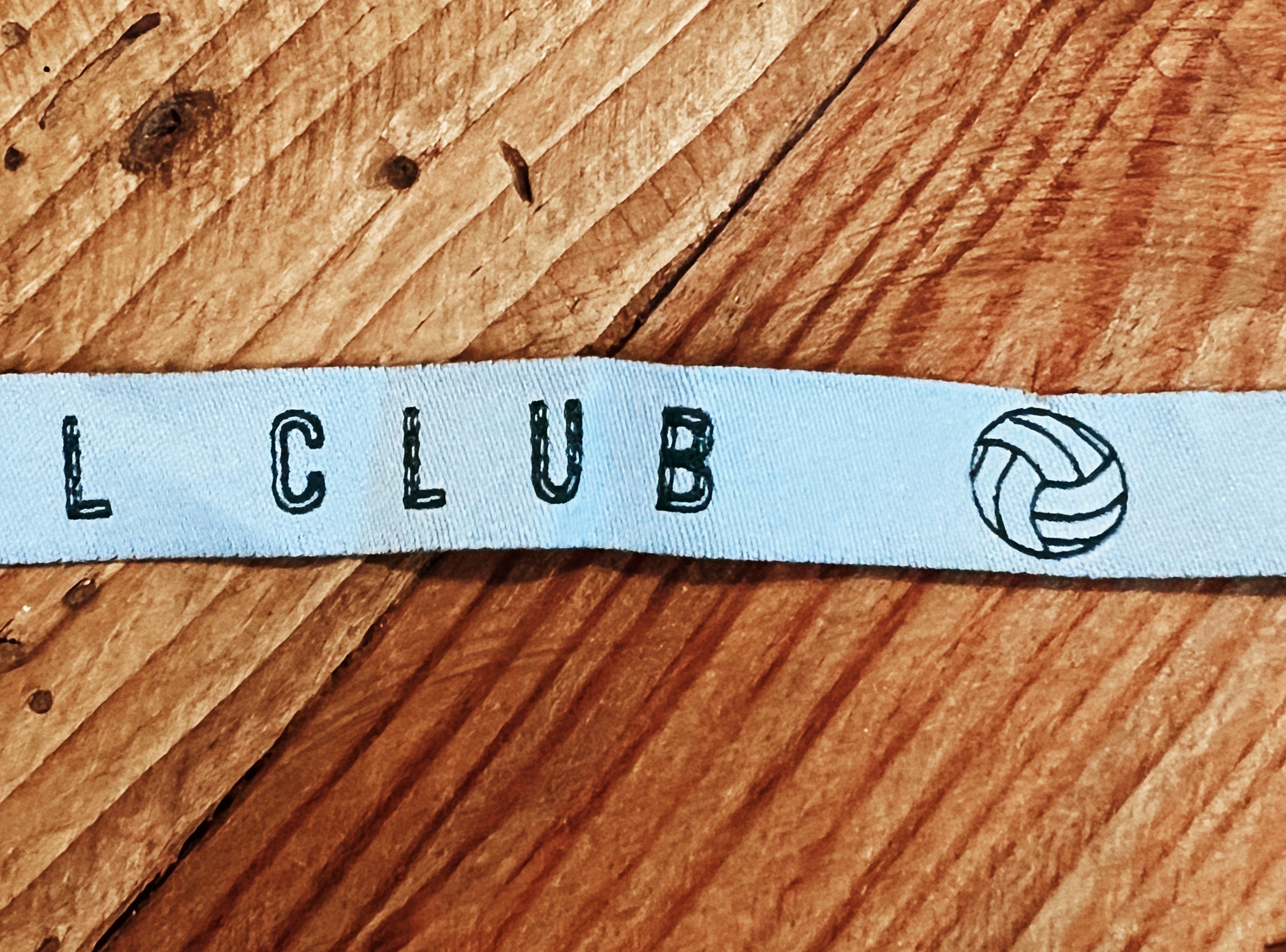 Volley wristband
