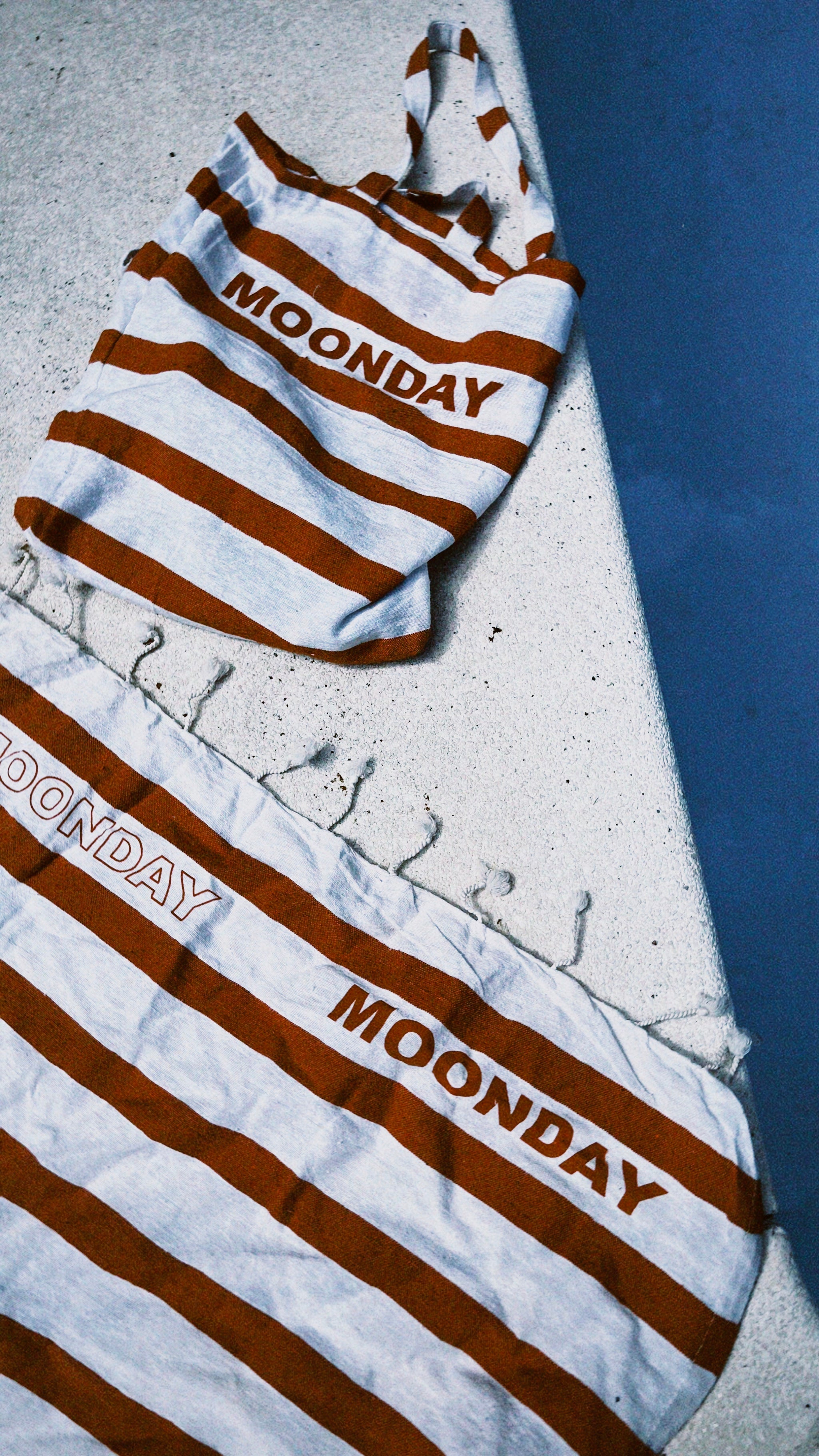 Moonday towel